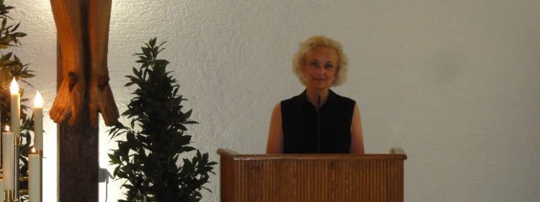 Berufsausbildung zur Trauerrednerin