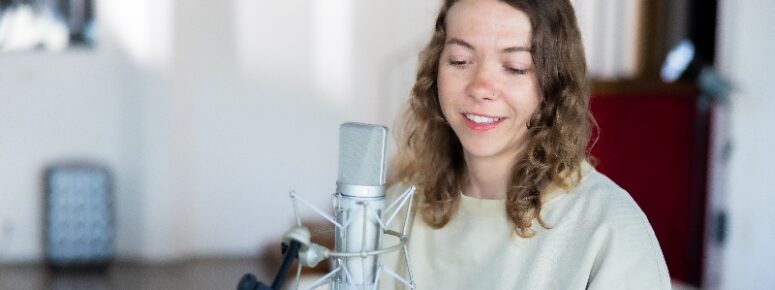 Geld verdienen als Sprecher mit fundierter Ausbildung