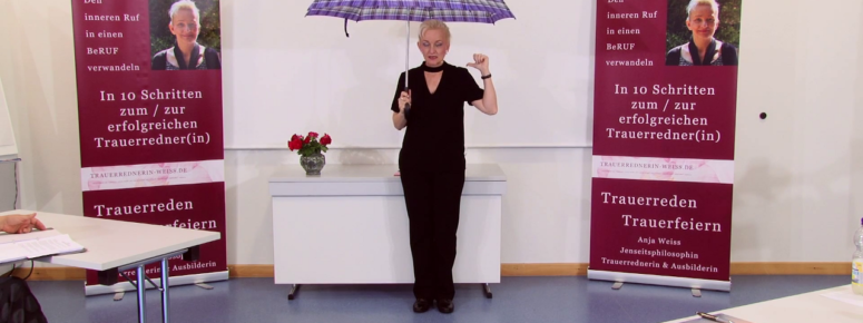 Trauerredner Schule